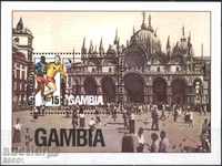 Чист блок Спорт СП по Футбол Италия 1990 от Гамбия