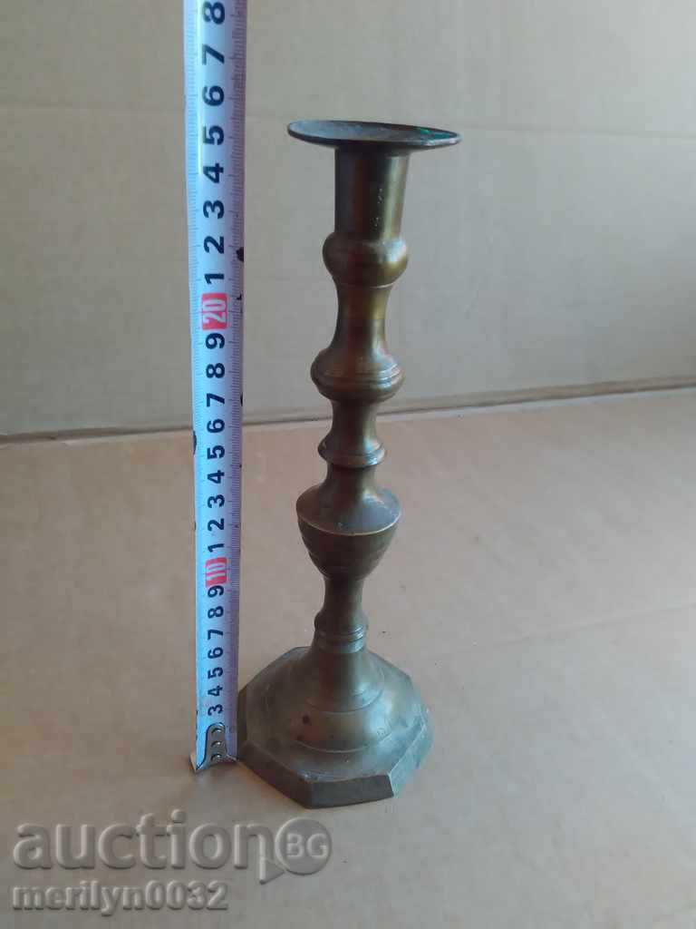 Delivery of An Ottoman candlestick with a candle, a candle, a lamp