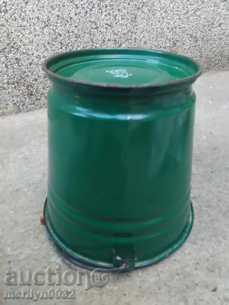 Soca period enamel bucket, enamel vessel, basin with price 49.00 BGN | € 25.05 Soca period enamel bucket, enamel vessel, basin with price 49.00 BGN | € 25.05