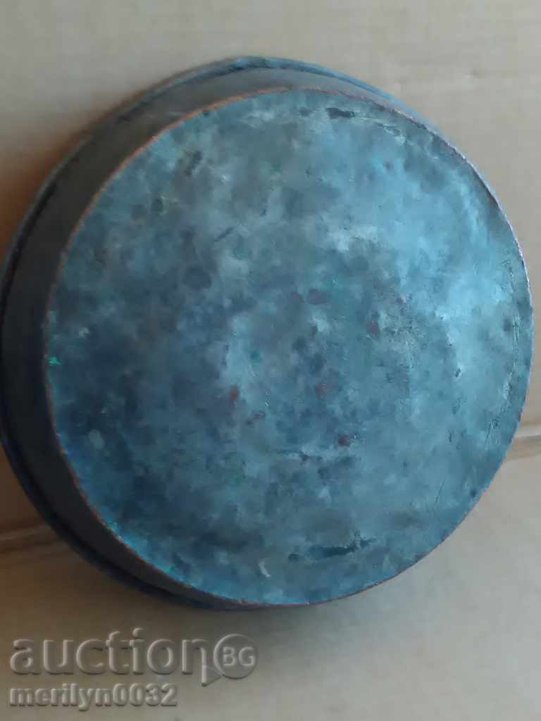 Old copper tray, sahane, baker, tray, tray with price 43.00 BGN | € 21.99 Old copper tray, sahane, baker, tray, tray with price 43.00 BGN | € 21.99