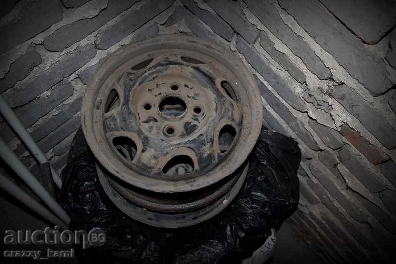 Rims 13 '2-sp. with price 10.00 BGN | € 5.11 Rims 13 '2-sp. with price 10.00 BGN | € 5.11