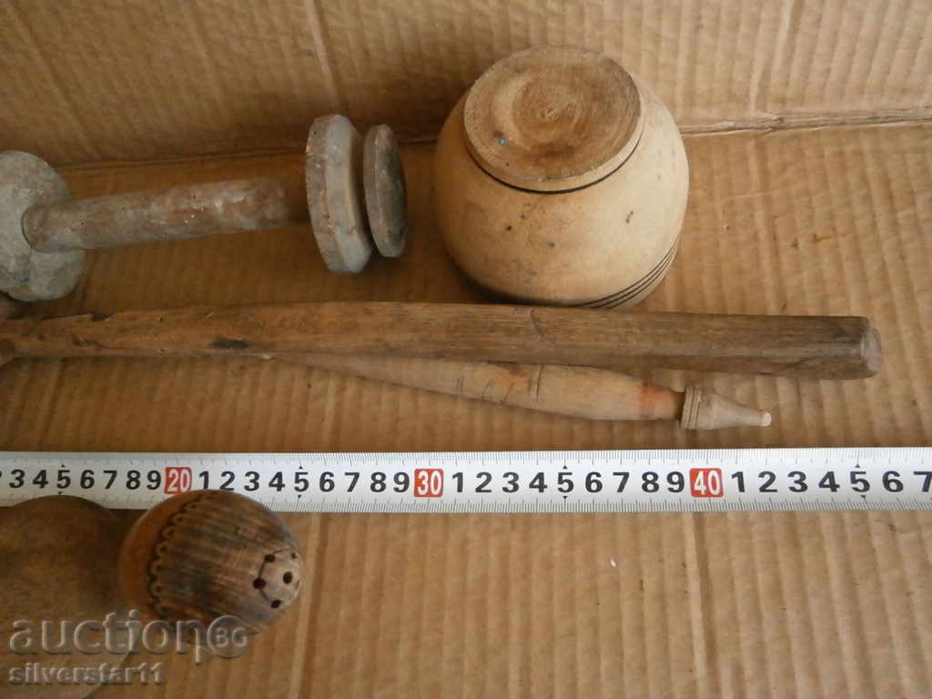 лот примитивни дървена лъжица вретено солница и др. - 5