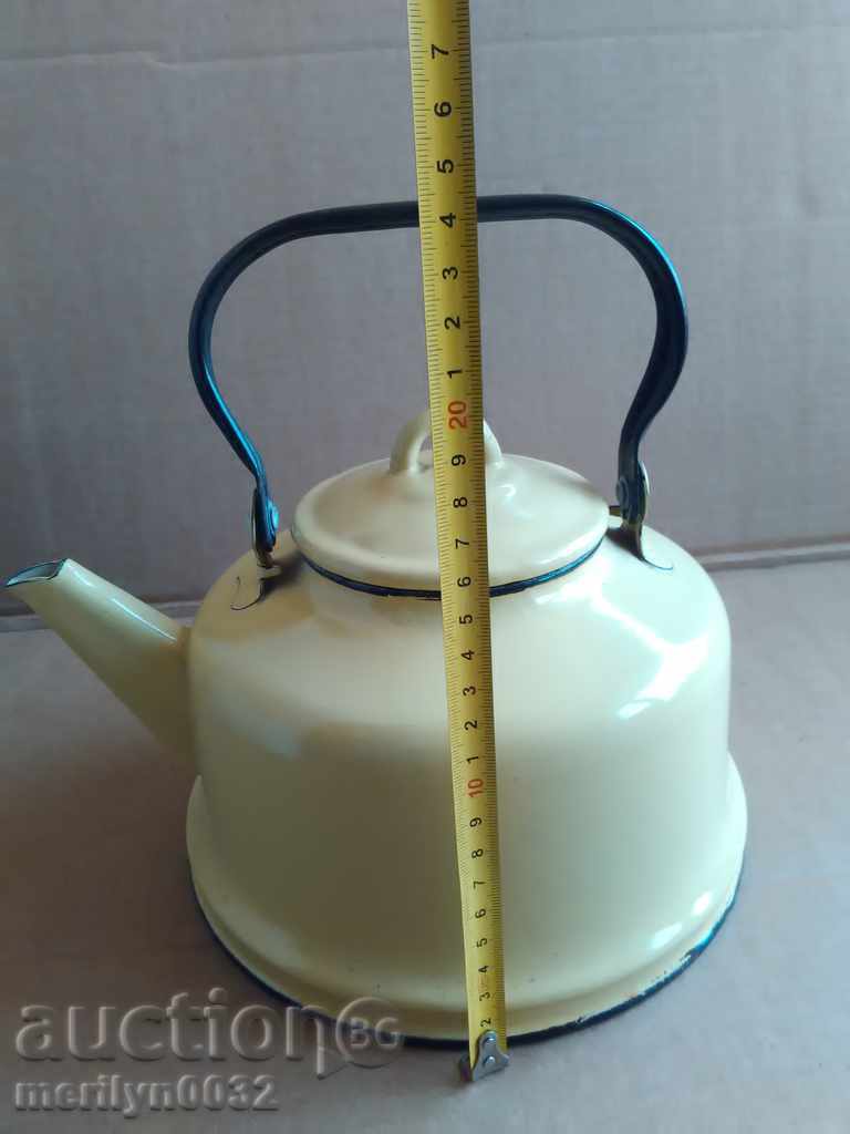 Enamelled teapot kettle, enamel container, USSR with price 45.00 BGN | € 23.01 Enamelled teapot kettle, enamel container, USSR with price 45.00 BGN | € 23.01