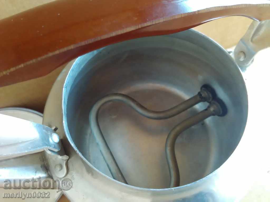Auction Electric teapot with cable from the 70s USSR Auction Electric teapot with cable from the 70s USSR