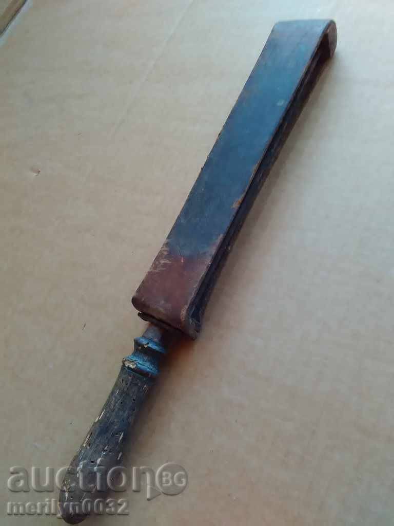 An old barber belt, a strap, a razor, a slicker - 6