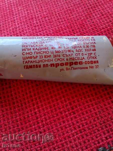 Auction Shoe Cream Auction Shoe Cream