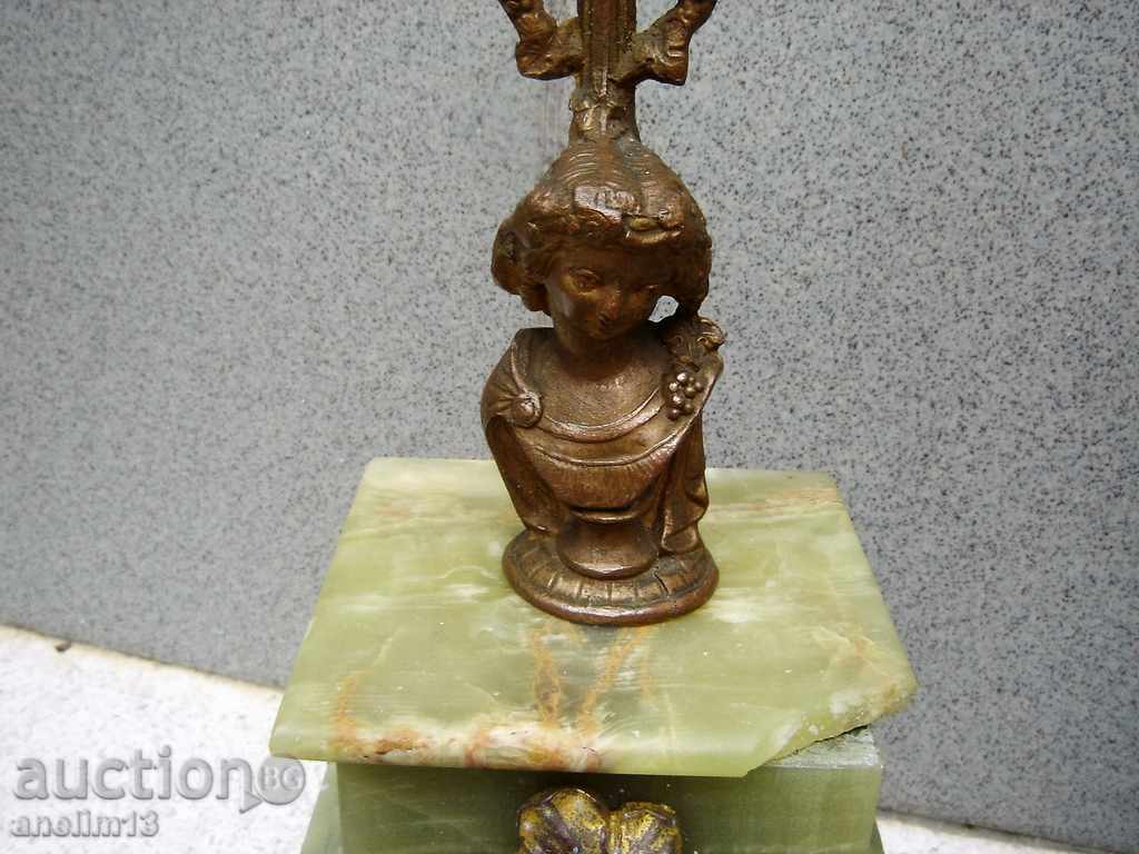 СТАРИ СВЕЩНИЦИ с цена 205.00 €