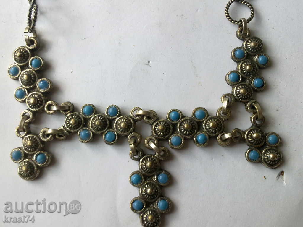 Old necklace with price 25.00 BGN | € 12.78 Old necklace with price 25.00 BGN | € 12.78