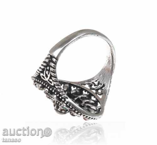 Inel placat cu cristale, pp 62 cu preț € 10.00 | 19.56 BGN