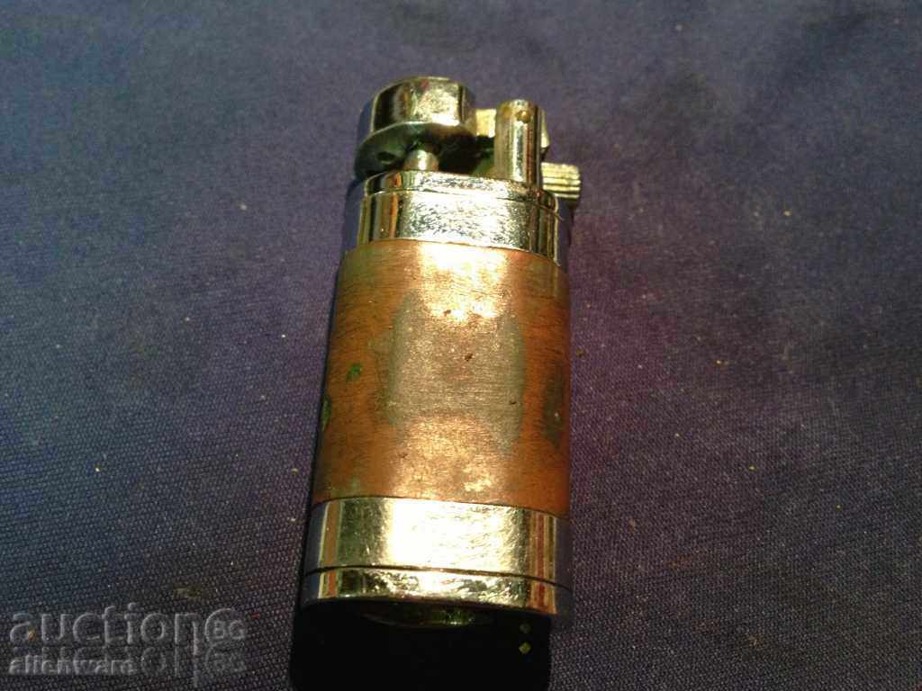 Old gas lighter with price 30.00 BGN | € 15.34 Old gas lighter with price 30.00 BGN | € 15.34