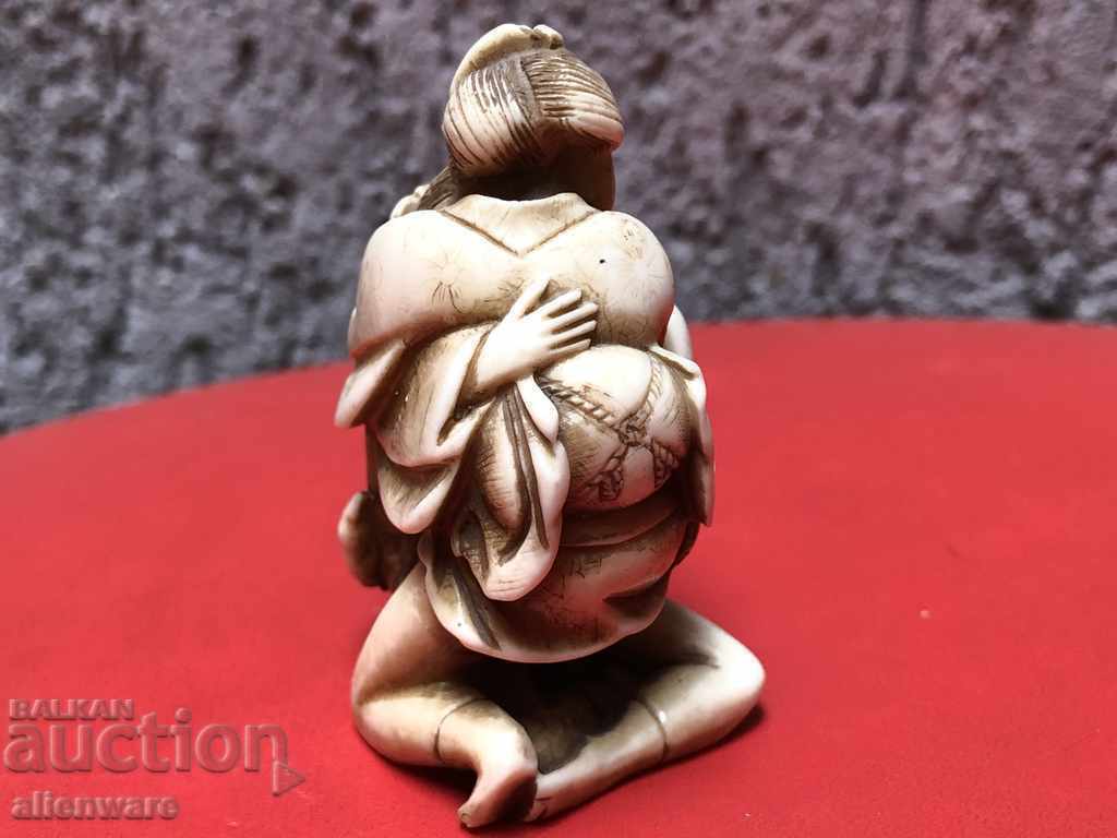 Delivery of Japanese erotic figure Kama Sutra Delivery of Japanese erotic figure Kama Sutra