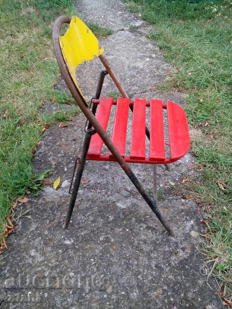 An old folding chair with price 40.00 BGN | € 20.45 An old folding chair with price 40.00 BGN | € 20.45