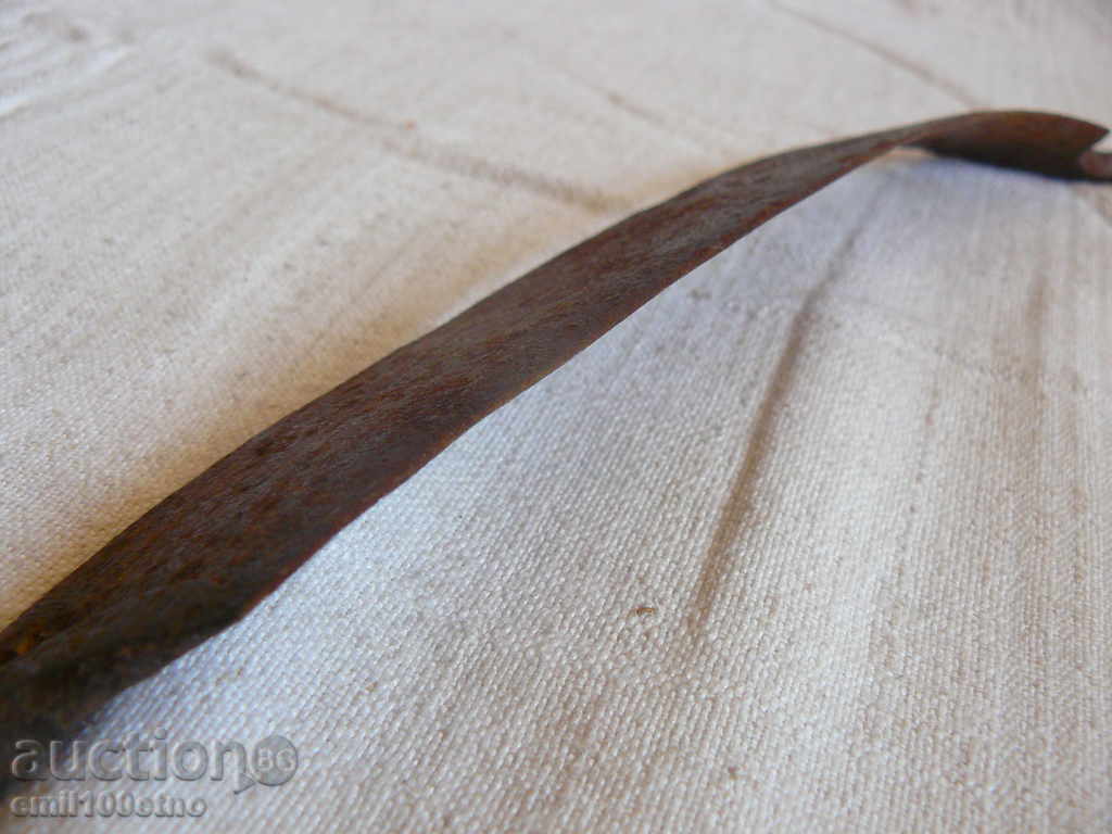Old manual forged woodcutter knife with price 8.00 BGN | € 4.09 Old manual forged woodcutter knife with price 8.00 BGN | € 4.09