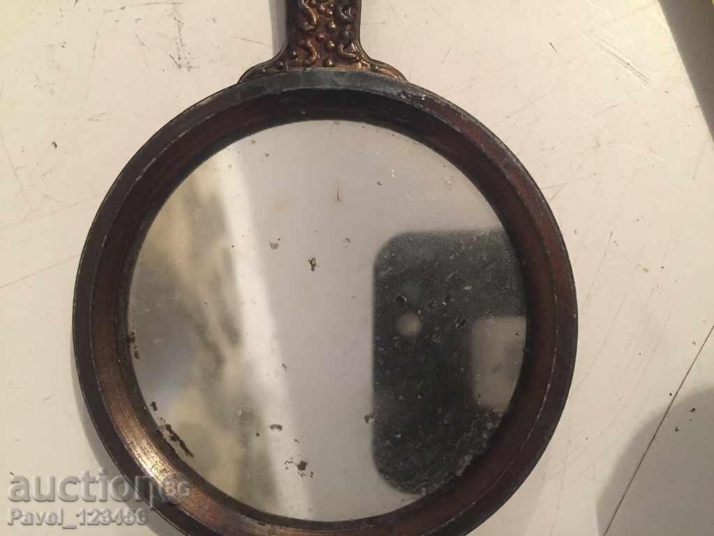 Delivery of old plastic mirror