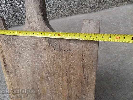 Delivery of An old wooden shovel, a blade, a wood-burning wood