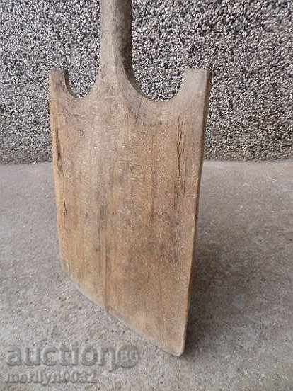An old wooden shovel, a blade, a wood-burning wood - 7