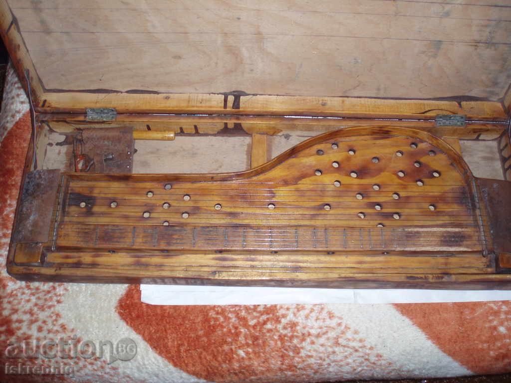 Παλιά γερμανική κιτρικό-Μοναδικό μουσικό όργανο