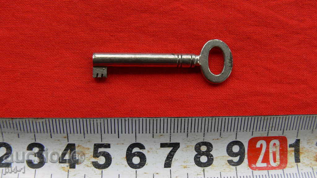 OLD CLOCK FOR CANDLE, KATINAR, CAMERA OR COLLECTION with price 13.00 BGN | € 6.65 OLD CLOCK FOR CANDLE, KATINAR, CAMERA OR COLLECTION with price 13.00 BGN | € 6.65