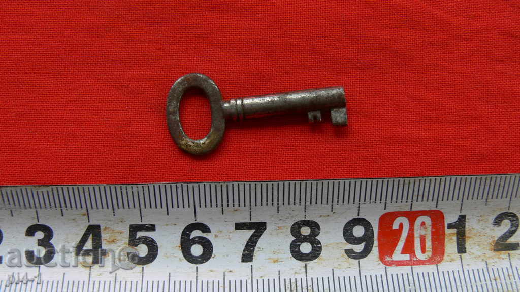 OLD CLOCK FOR CANDLE, KATINAR, CAMERA OR COLLECTION with price 13.00 BGN | € 6.65 OLD CLOCK FOR CANDLE, KATINAR, CAMERA OR COLLECTION with price 13.00 BGN | € 6.65