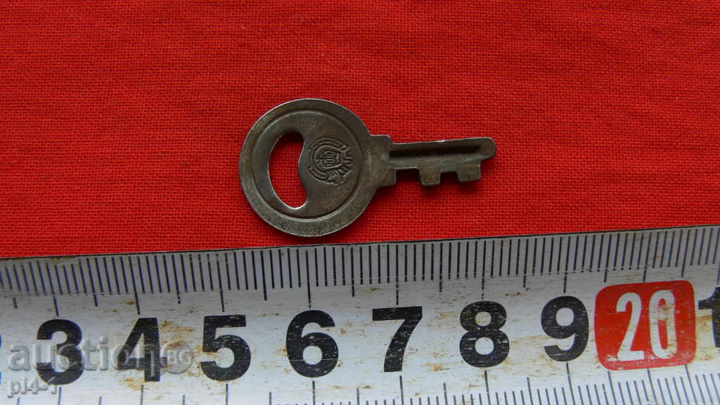 Παλιά κλειδί ΣΥΛΛΟΓΗ ρολόι, λουκέτα, κουτιά συλλογής με τιμή 13.00 BGN | € 6.65 Παλιά κλειδί ΣΥΛΛΟΓΗ ρολόι, λουκέτα, κουτιά συλλογής με τιμή 13.00 BGN | € 6.65