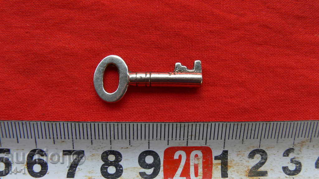 OLD CLOCK FOR CANDLE, KATINAR, CAMERA OR COLLECTION with price 13.00 BGN | € 6.65 OLD CLOCK FOR CANDLE, KATINAR, CAMERA OR COLLECTION with price 13.00 BGN | € 6.65