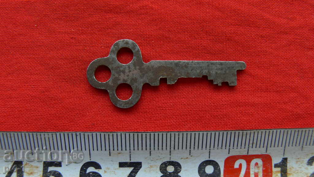 OLD CLOCK FOR CANDLE, KATINAR, CAMERA OR COLLECTION with price 13.00 BGN | € 6.65 OLD CLOCK FOR CANDLE, KATINAR, CAMERA OR COLLECTION with price 13.00 BGN | € 6.65