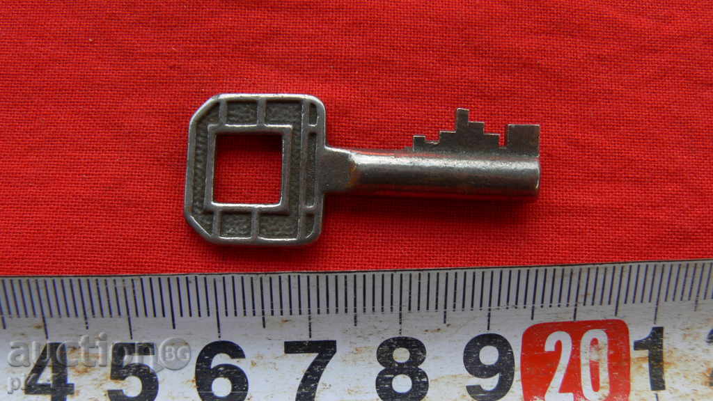 OLD CLOCK FOR CANDLE, KATINAR, CAMERA OR COLLECTION with price 13.00 BGN | € 6.65