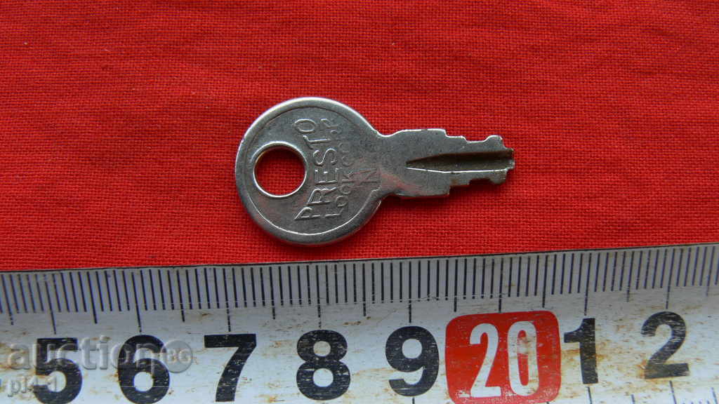 OLD CLOCK FOR CANDLE, KATINAR, CAMERA OR COLLECTION with price 13.00 BGN | € 6.65 OLD CLOCK FOR CANDLE, KATINAR, CAMERA OR COLLECTION with price 13.00 BGN | € 6.65