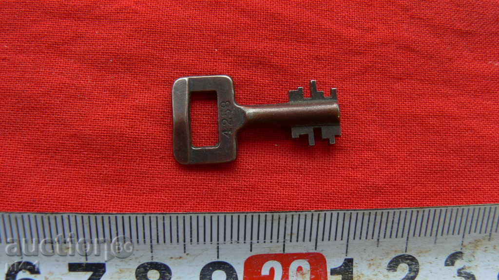 OLD CLOCK FOR CANDLE, KATINAR, CAMERA OR COLLECTION with price 13.00 BGN | € 6.65 OLD CLOCK FOR CANDLE, KATINAR, CAMERA OR COLLECTION with price 13.00 BGN | € 6.65