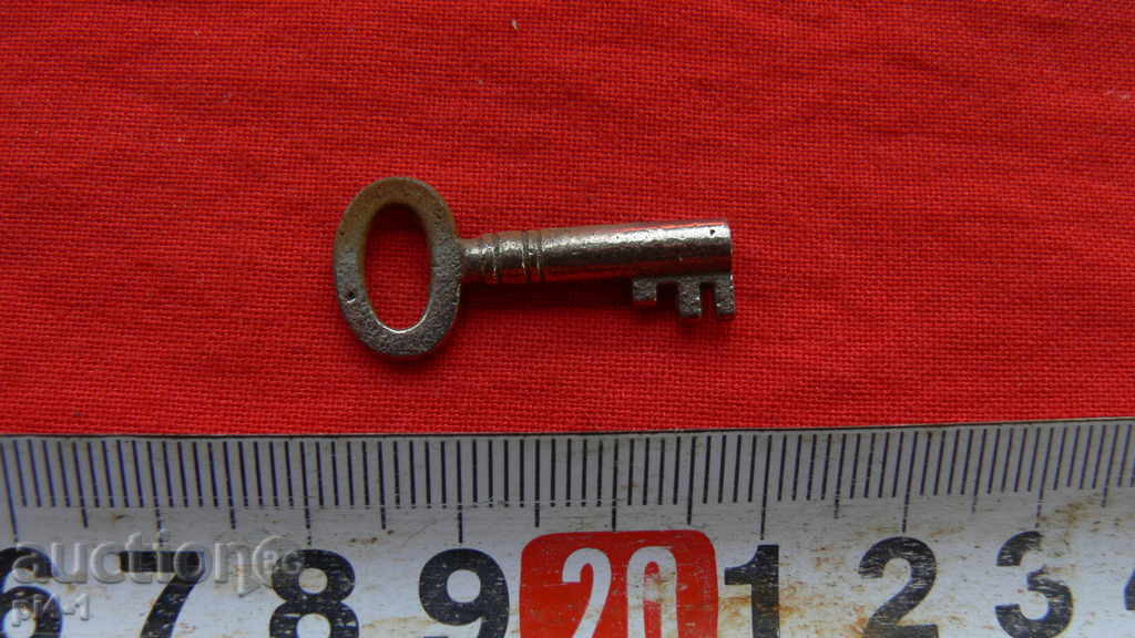 OLD CLOCK FOR CANDLE, KATINAR, CAMERA OR COLLECTION with price 13.00 BGN | € 6.65 OLD CLOCK FOR CANDLE, KATINAR, CAMERA OR COLLECTION with price 13.00 BGN | € 6.65