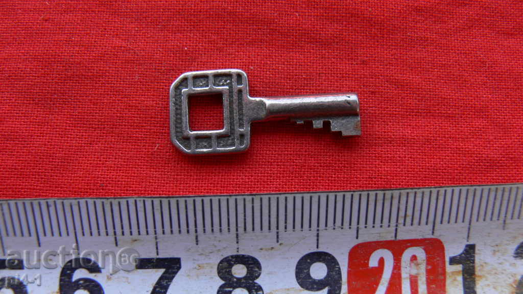 OLD CLOCK FOR CANDLE, KATINAR, CAMERA OR COLLECTION with price 13.00 BGN | € 6.65