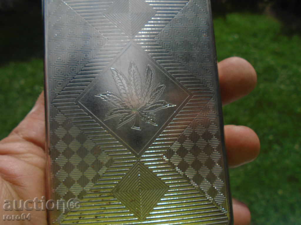 КРАСИВА СТАРА МЕТАЛНА ТАБАКЕРА С ОРНАМЕНТИ - ОТЛИЧНА с цена € 9.99 | 19.54 лв.