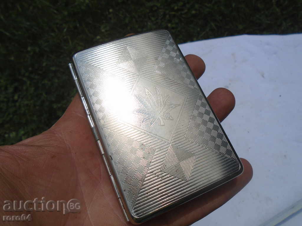 BEAUTIFUL STAR METAL CABINET WITH ORNAMENTS - EXCELLENT - 7 BEAUTIFUL STAR METAL CABINET WITH ORNAMENTS - EXCELLENT - 7