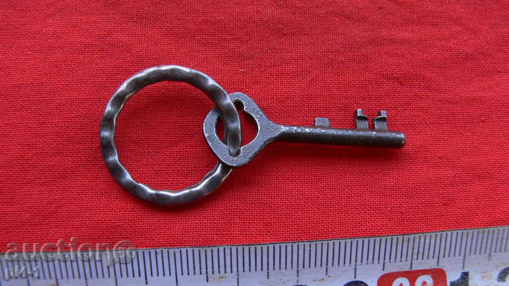 OLD CLOCK FOR CANDLE, KATINAR, CAMERA OR COLLECTION with price 13.00 BGN | € 6.65 OLD CLOCK FOR CANDLE, KATINAR, CAMERA OR COLLECTION with price 13.00 BGN | € 6.65