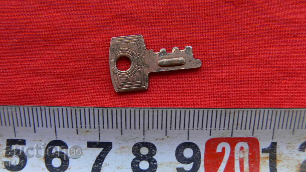 OLD CLOCK FOR CANDLE, KATINAR, CAMERA OR COLLECTION with price 13.00 BGN | € 6.65 OLD CLOCK FOR CANDLE, KATINAR, CAMERA OR COLLECTION with price 13.00 BGN | € 6.65