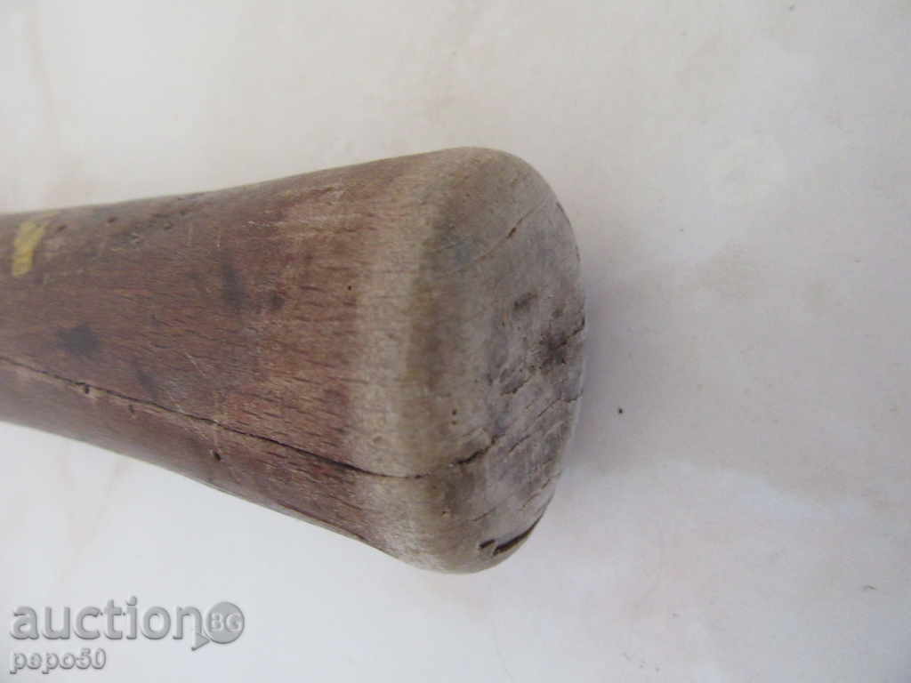 Auction OLD WOOD CHUCK / 21 x 4.5cm / Auction OLD WOOD CHUCK / 21 x 4.5cm /