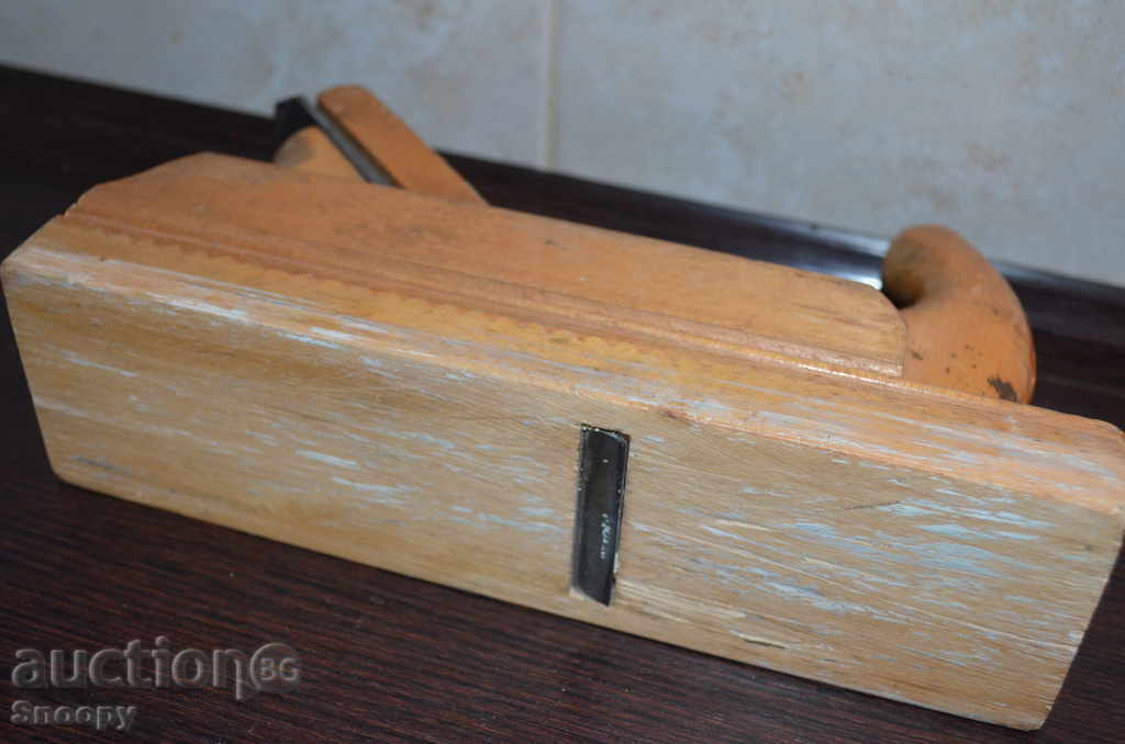 Delivery of Wooden universal plane - smoothing plane