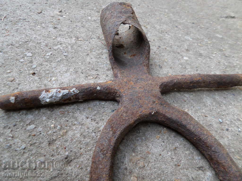 Old twin forged, villa, wrought iron with price 43.00 BGN | € 21.99 Old twin forged, villa, wrought iron with price 43.00 BGN | € 21.99