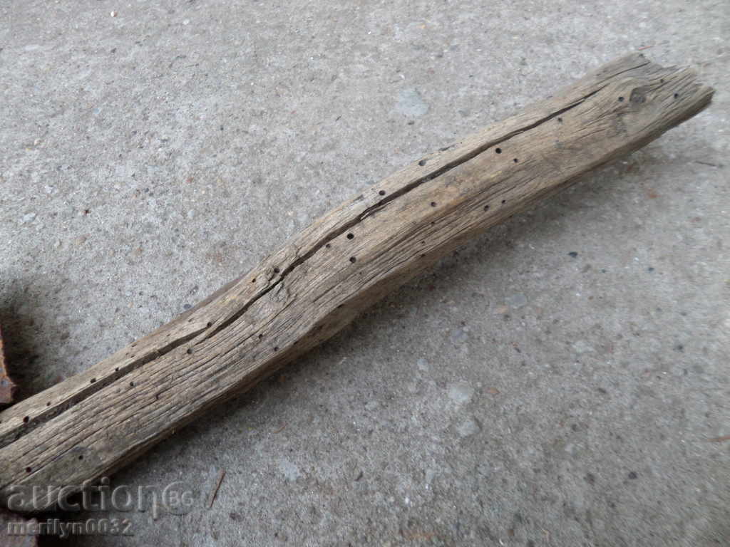 Auction An old straight shovel with a gouged iron tool Auction An old straight shovel with a gouged iron tool