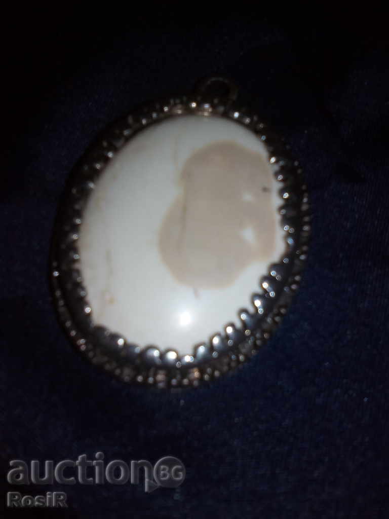 VISULKA MELHIOR WITH NATURAL STONE with price 12.00 BGN | € 6.14 VISULKA MELHIOR WITH NATURAL STONE with price 12.00 BGN | € 6.14