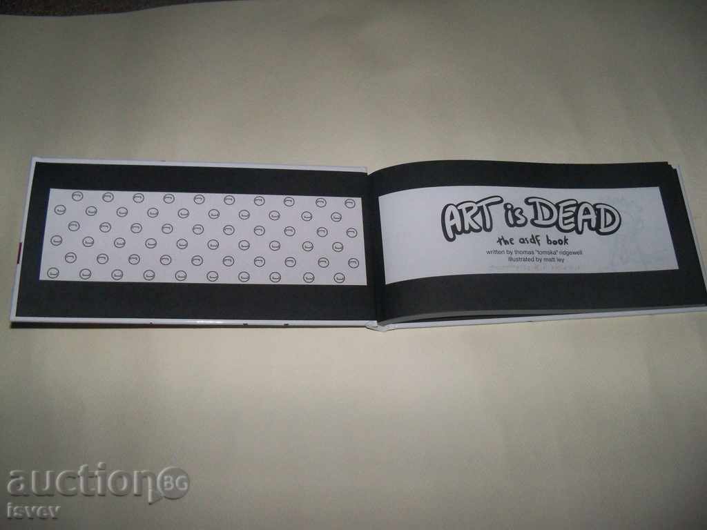 «Η τέχνη είναι νεκρός» ενδιαφέρουσα κόμικ με διηγήματα απαίσιο με τιμή 15.00 BGN | € 7.67 «Η τέχνη είναι νεκρός» ενδιαφέρουσα κόμικ με διηγήματα απαίσιο με τιμή 15.00 BGN | € 7.67