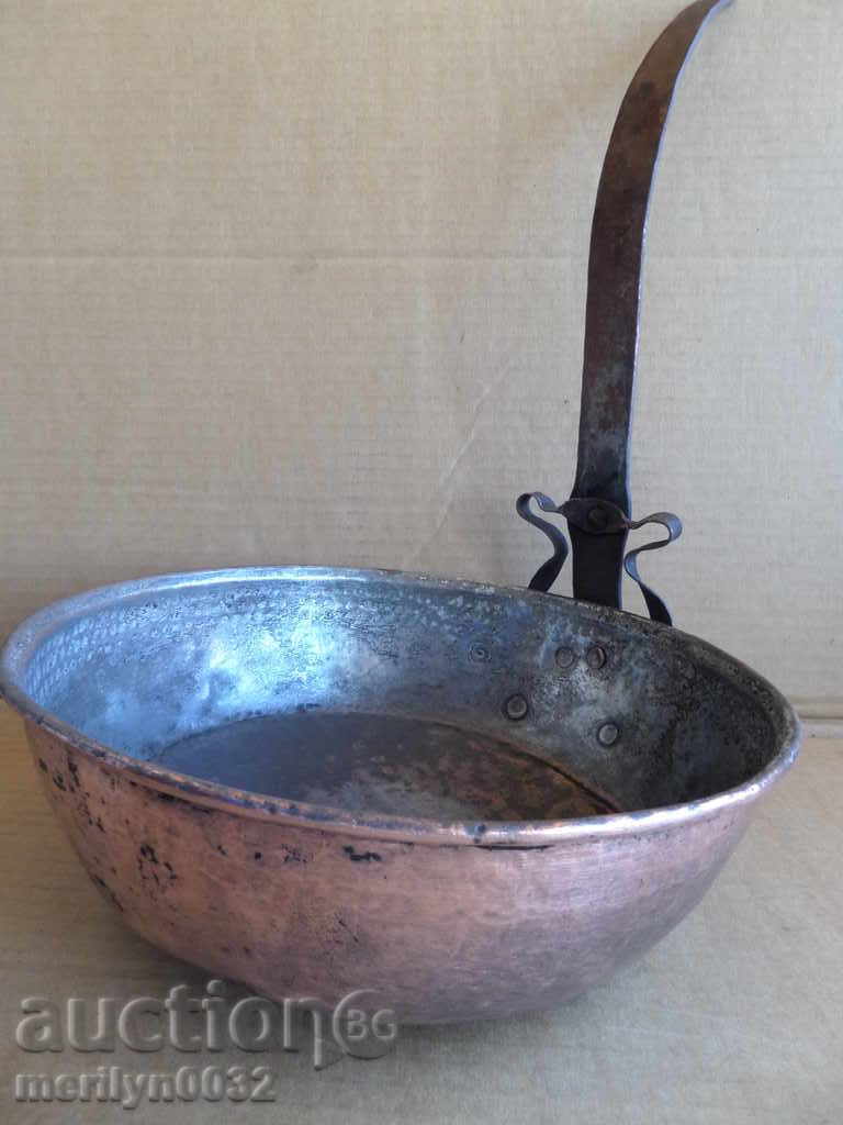 Παλιό χάλκινο ταψί, χαλκός, δίσκος, χάλκινο δοχείο Παλιό χάλκινο ταψί, χαλκός, δίσκος, χάλκινο δοχείο