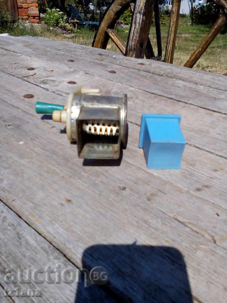 An old walnut mill - 5