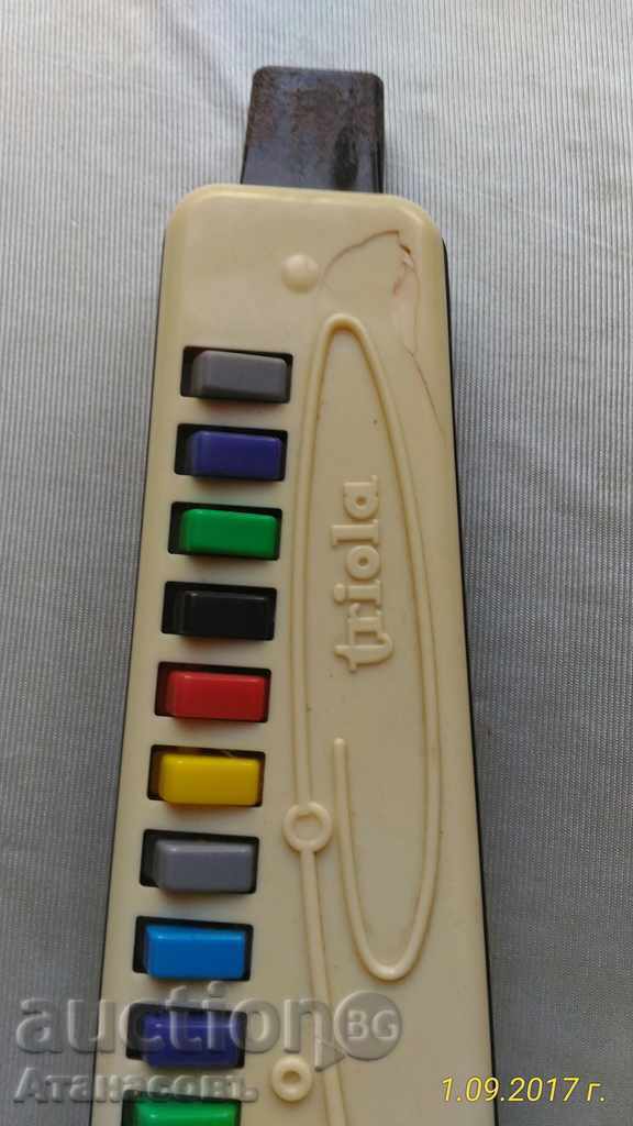 Trio triola Mabe GDR cu preț 10.00 BGN | € 5.11 Trio triola Mabe GDR cu preț 10.00 BGN | € 5.11