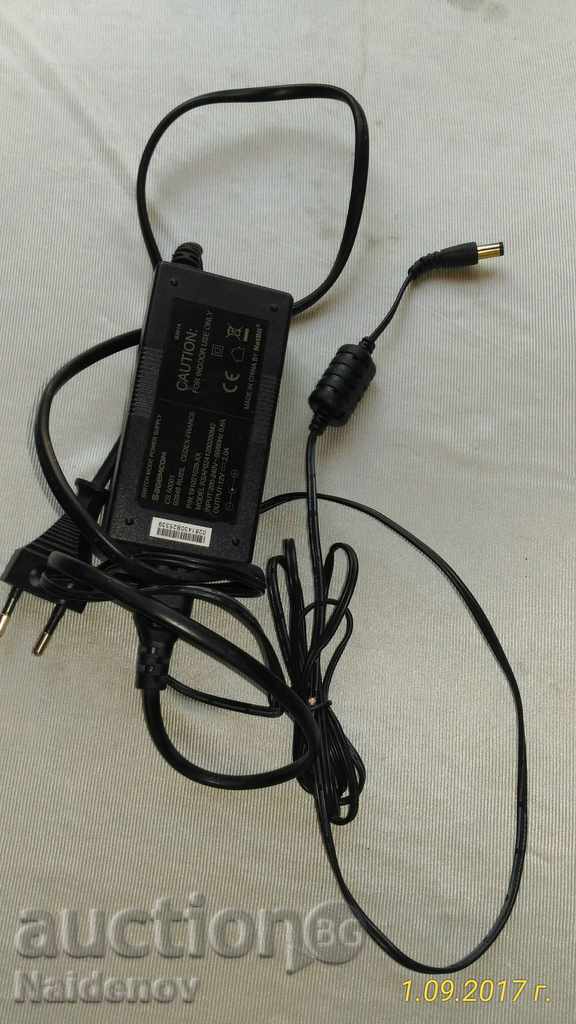 Traffic Charger 12V = 2.0A New