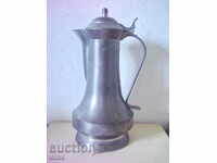 Old large kettle / jug