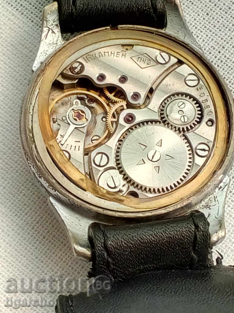 Delivery of Clock Victory Delivery of Clock Victory