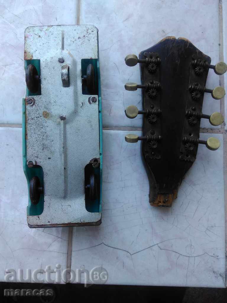 Toy and guitar keys with price 15.00 BGN | € 7.67 Toy and guitar keys with price 15.00 BGN | € 7.67