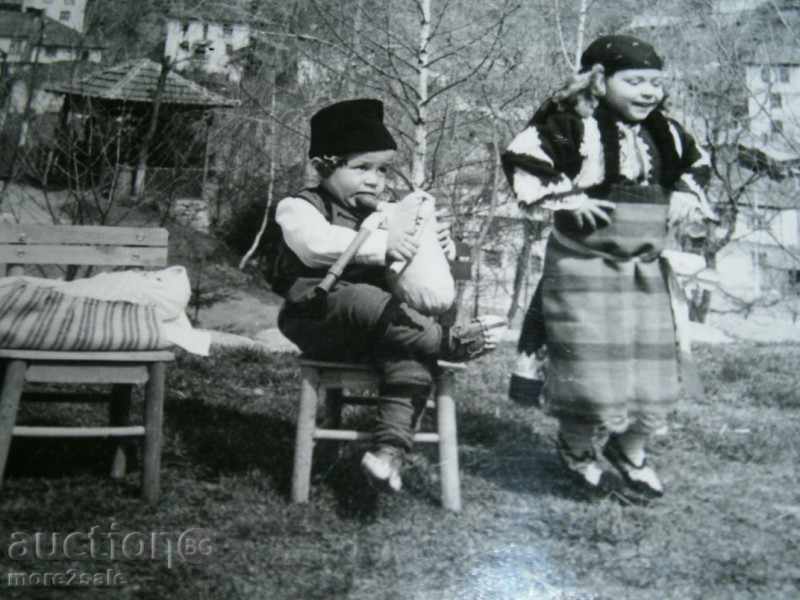 Auction  Postcard - RHODOPE MOTIV - CHILDREN, NOSI, ETHNIC, FOLKLOR