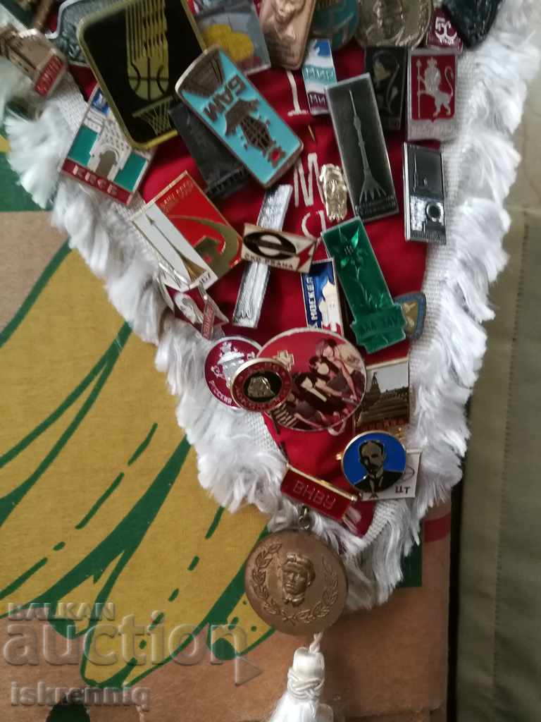 Auction Flag with Badges Auction Flag with Badges